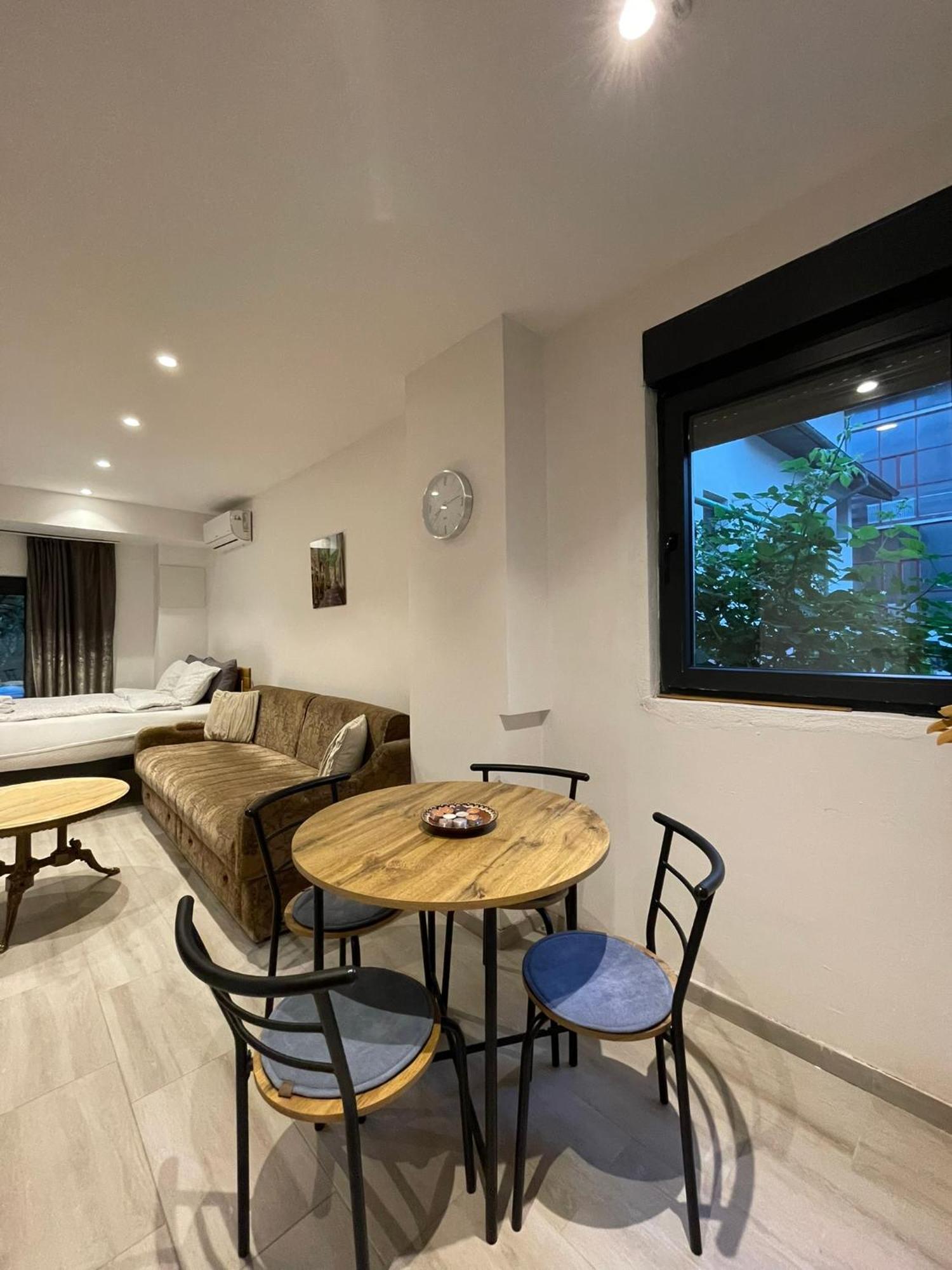 Visoko New Concept - 7 Minutes From The Pyramids - City Center Exterior photo